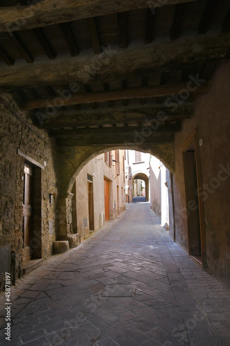 Fototapeta Naklejka Na Ścianę i Meble -  Alleyway. San Gemini. Umbria. Italy.