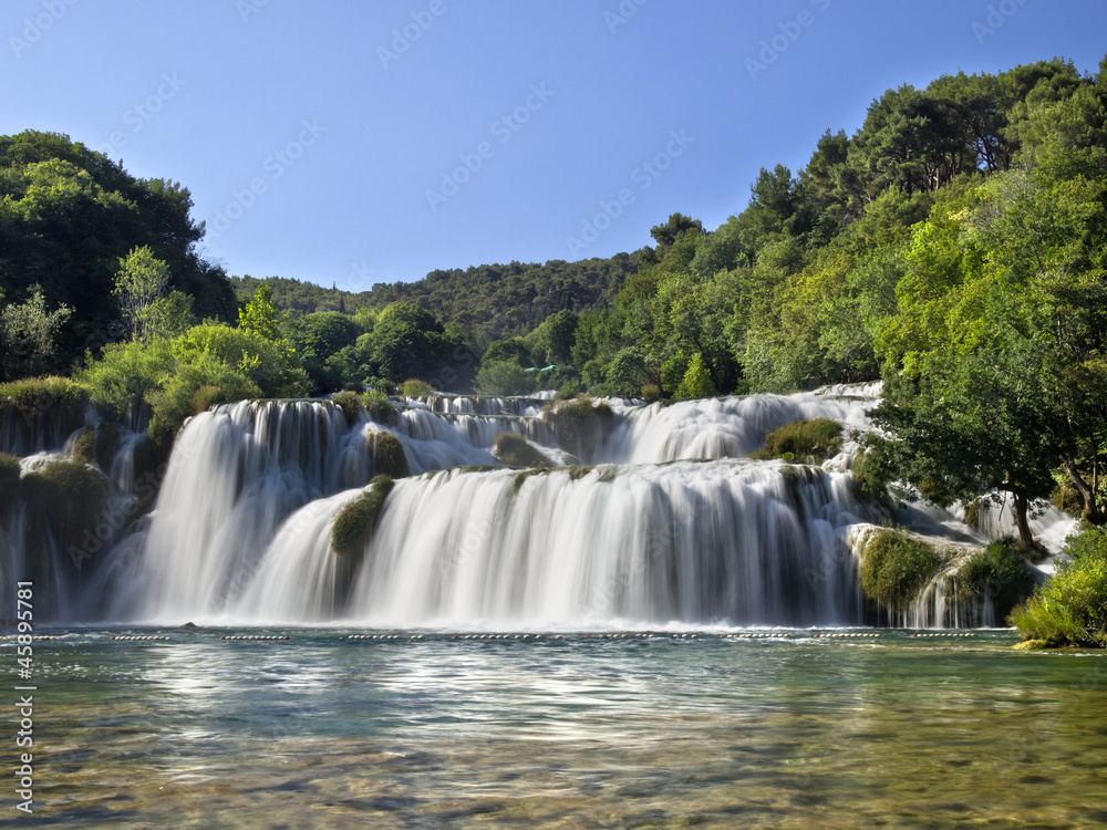Fototapeta premium Wodospady w Parku Narodowym Krka
