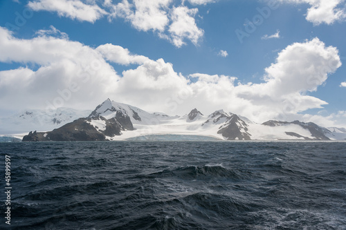 Antarctic mountains, view from the ocean