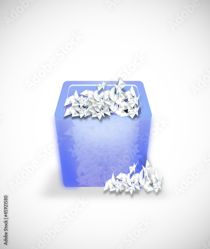 Papelera llena de papel.