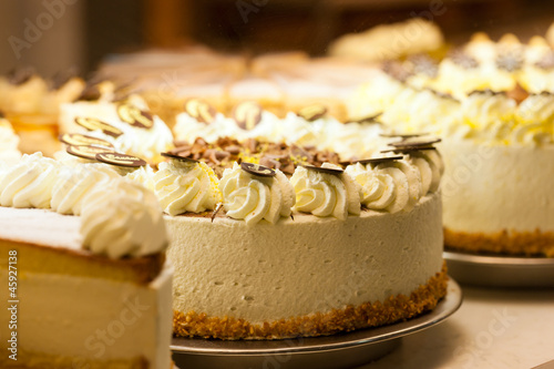 Torte in einer Bäckerei photo