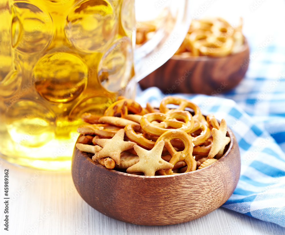 Beer with Pretzels, Crackers and Nuts Beer with Pretzels, Crackers and Nuts