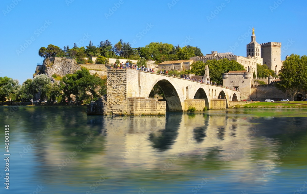 Le Pont d' Avignon