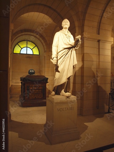 Voltaires grave in the Pantheon in the Paris city photo