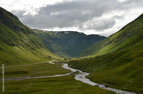 Sur la route de Vikoyri en Norvège photo