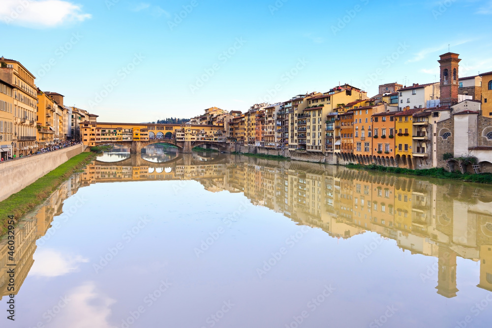 Ponte Vecchio, old bridge, on Arno river in Florence. Tuscany, I