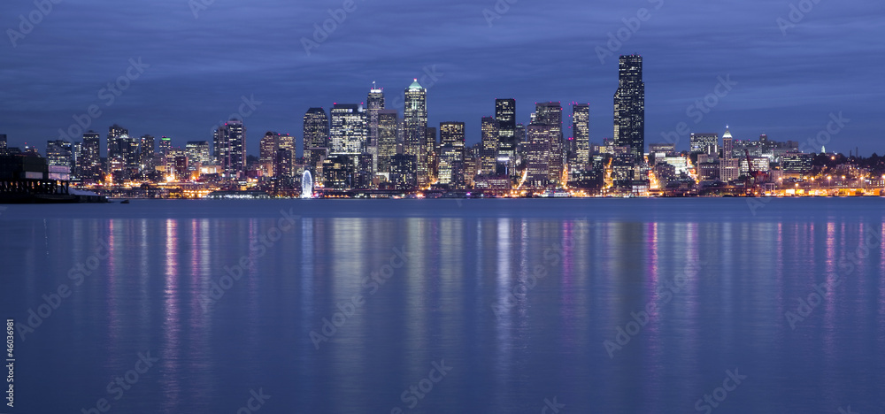 Obraz premium Seattle Waterfront Night