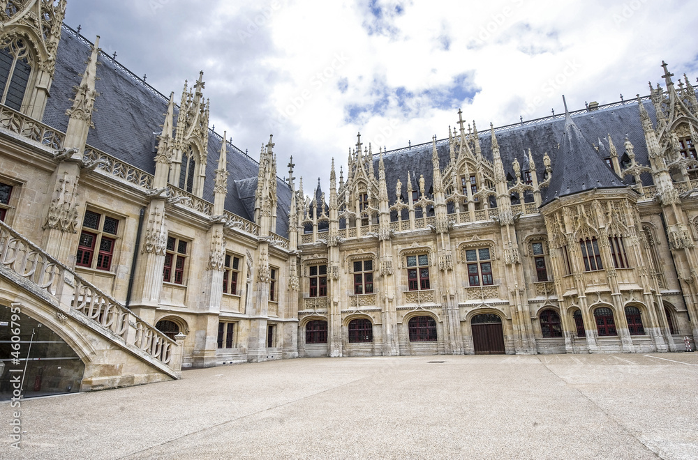 Fototapeta premium Rouen - Historic Palace