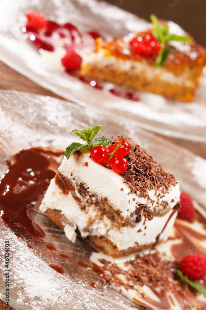 desserts with berries desserts with berries