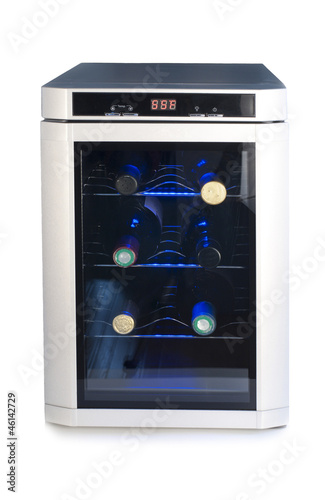 Wine refrigerator