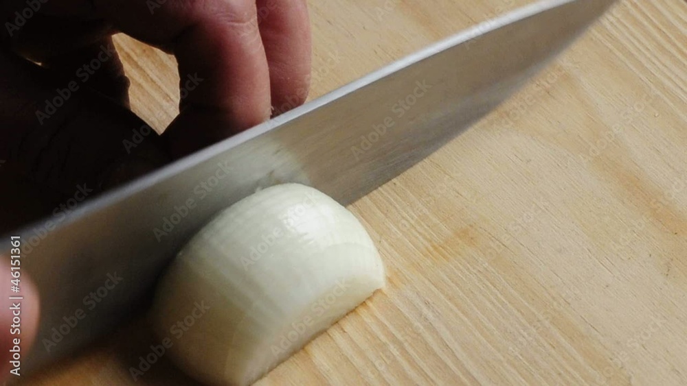 Zwiebel schneiden