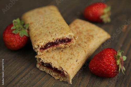 Cereal bar with strawberry