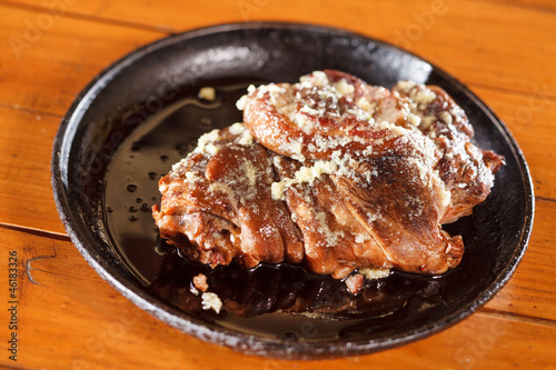 pork shank glazed with honey and garlic