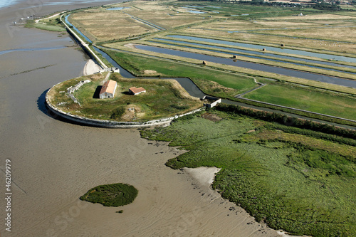 Wallpaper Mural Photo aérienne de Fort Vasoux Torontodigital.ca