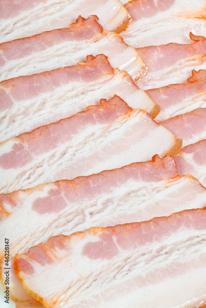 sliced pieces of bacon