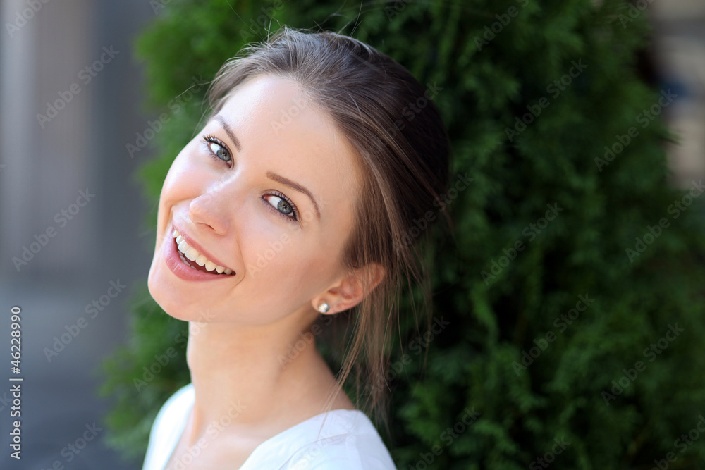Beautiful young girl smiling