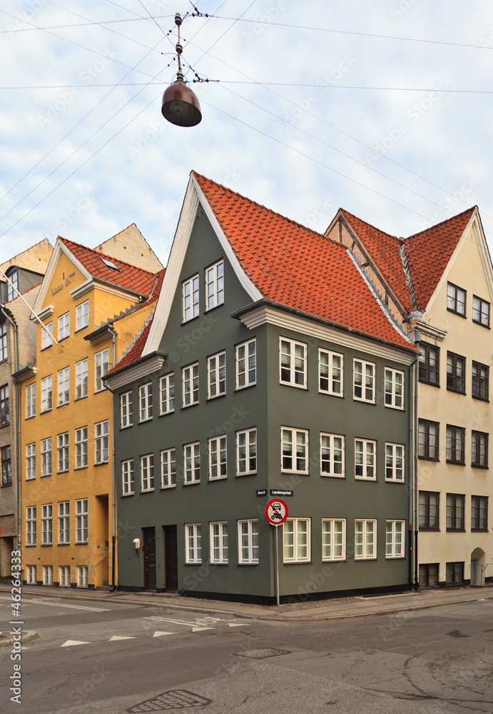 Fototapeta premium old apartment houses in Copenhagen