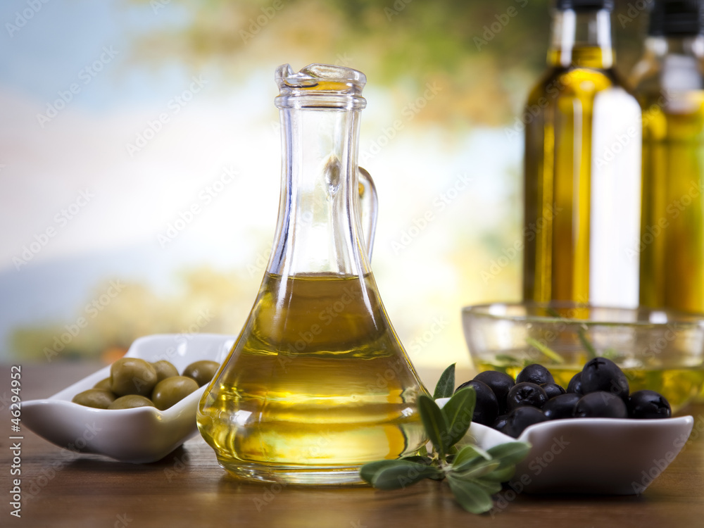Olive oil and olives 