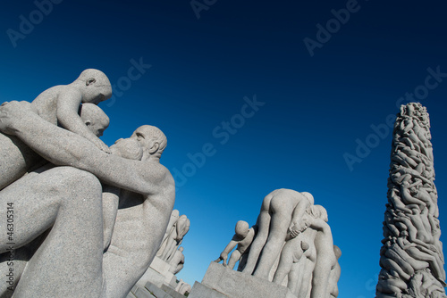 Vigeland park statues grandpa
