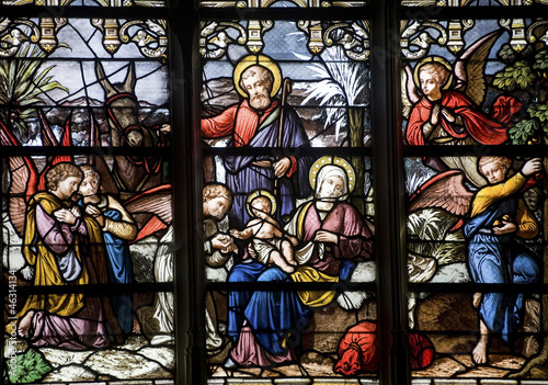 Cathedral of Senlis, stained glass