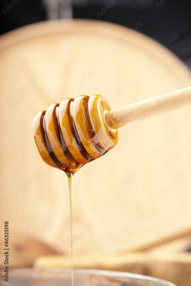 Thin honey line Thin honey line
