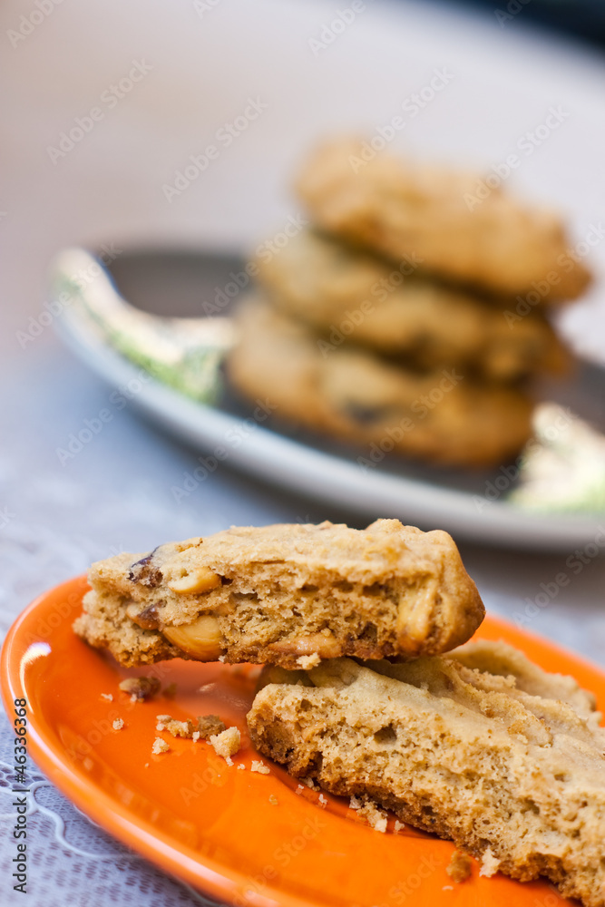 soft cookies with cashew nut anf rasin