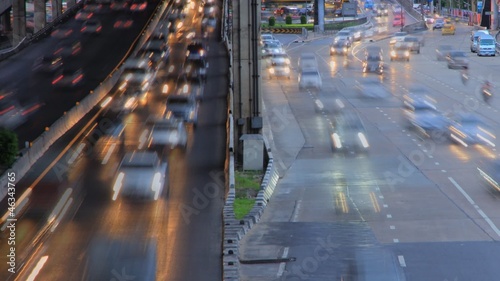 Traffic in the driving rain