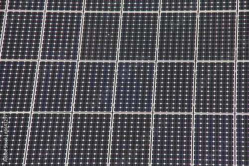 Solar panels allow the production of clean energy © flik47