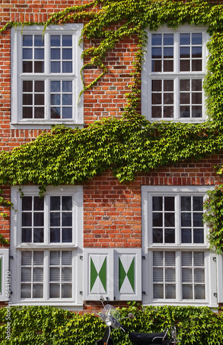 Facade in the Dutch Quarter, Potsdam © ManuelHurtado