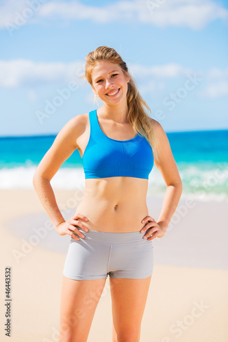 Beautiful Athletic Woman at the Beach © EpicStockMedia