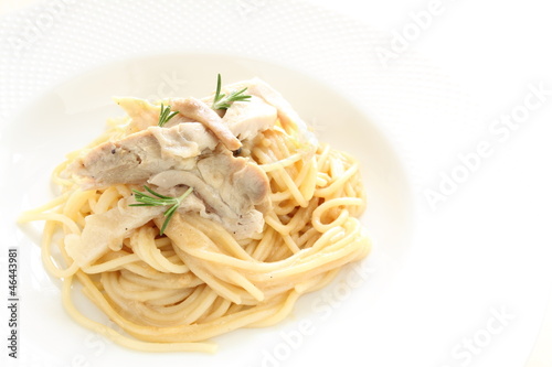 italian cuisine, chicken and cream spaghetti