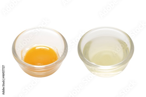 Obraz na płótnie separated egg white and yolk w salonie