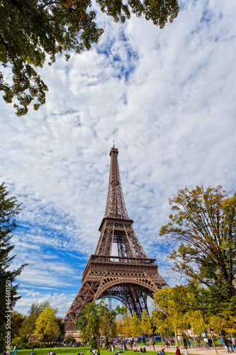 Fototapeta Naklejka Na Ścianę i Meble -  Eiffel Tower against the blue sky and clouds. Paris. France