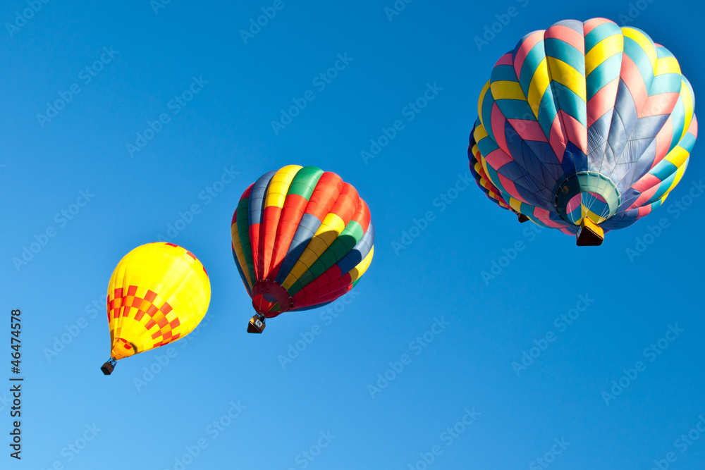 Naklejka premium Balloons in Flight