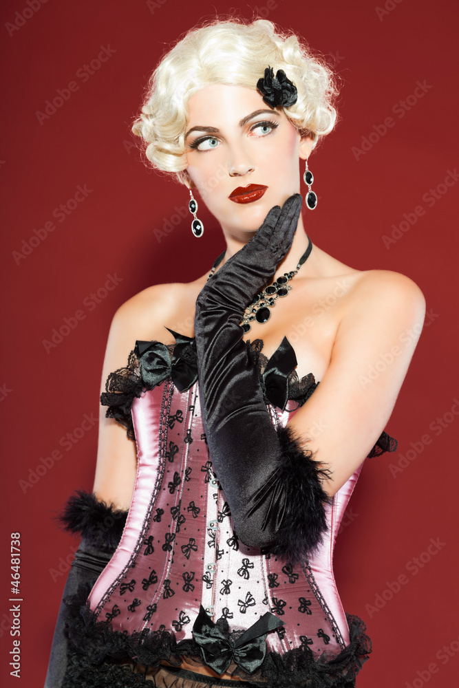 Pin on bustier burlesque