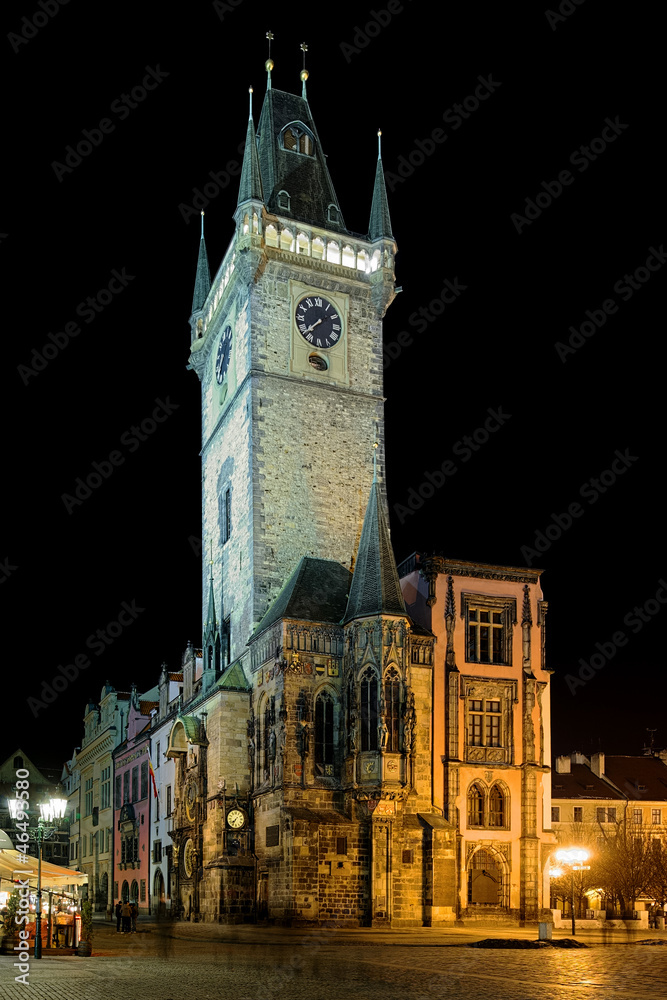 Fototapeta premium Night view of Old Town City Hall in Prague