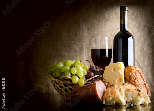 Fototapeta Naklejka Na Ścianę i Meble -  Wine and food