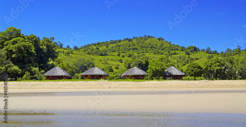 Rivage sauvage d'une île de Madagascar