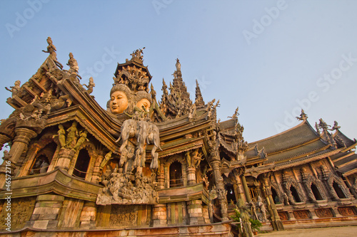 sanctuary of truth in Chonburi thailan © Photo Gallery