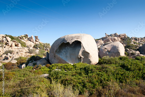 Obraz na płótnie Rocky way to Notre Dame de la Serra, Corsica w salonie