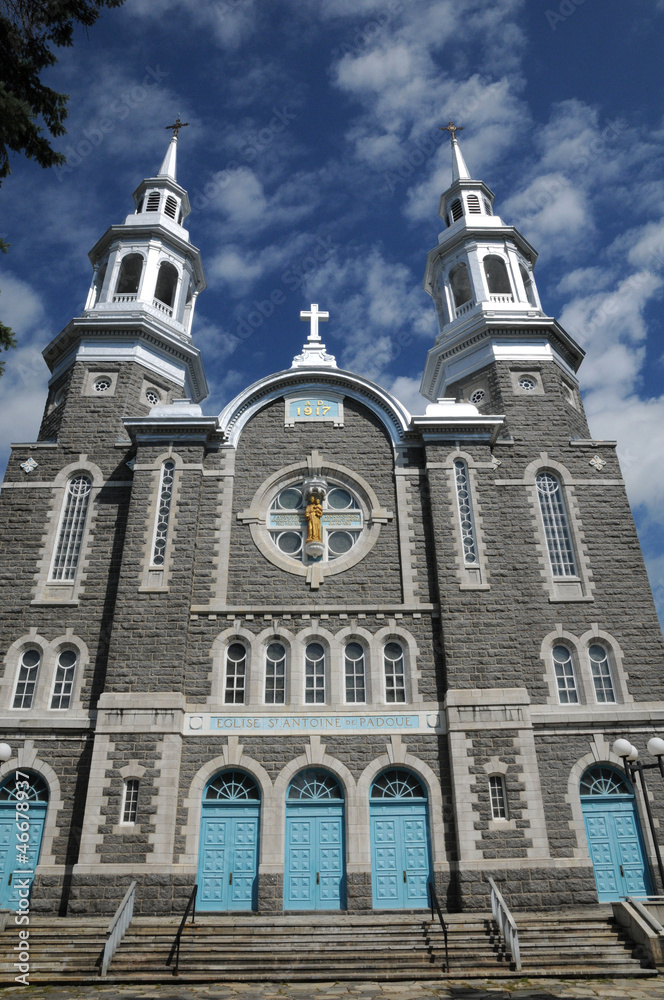 Quebec, the historical church of Louiseville