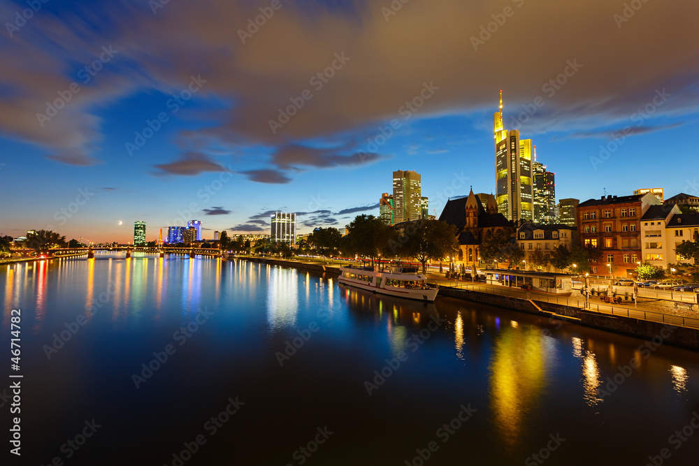 Fototapeta premium Frankfurt at night