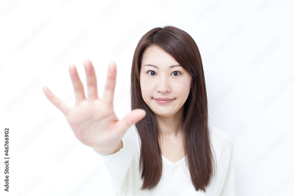 制止する女性 制止する女性