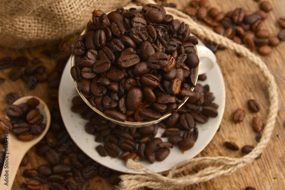 Fototapeta premium Coffee beans and cup