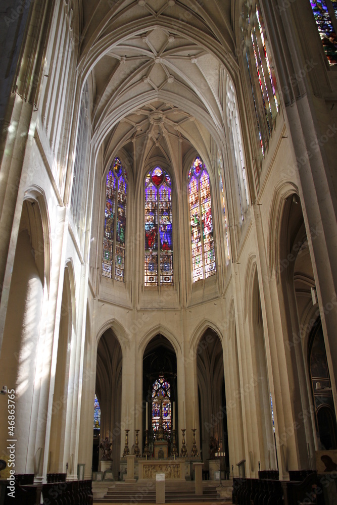 Nef de l'église Saint-Paul-Saint-Louis à Paris