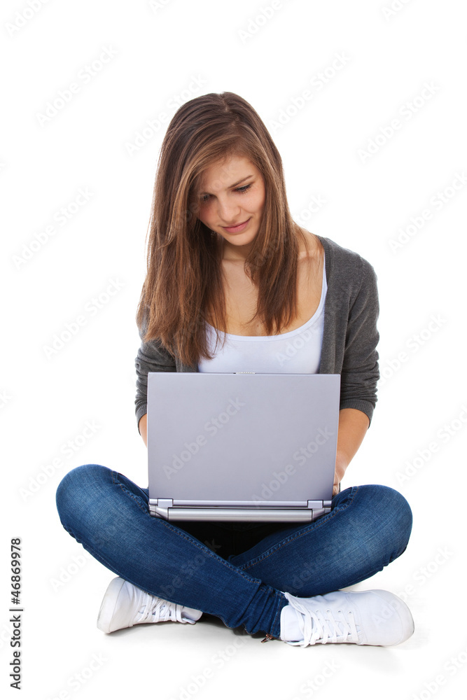 Naklejka premium Attraktives Mädchen mit Laptop