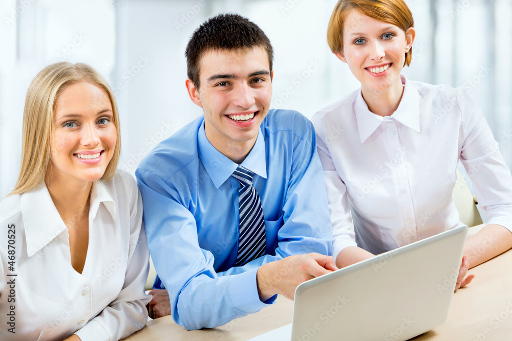 Fototapeta premium Young business people