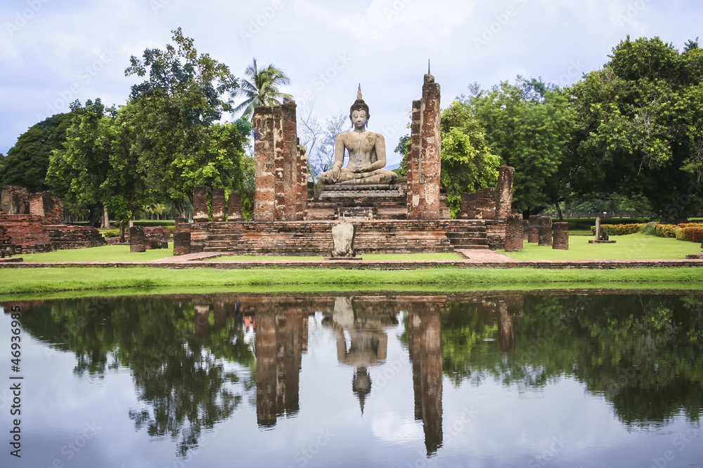 sukhothai ruins temple buddha thailand sukhothai ruins temple buddha thailand