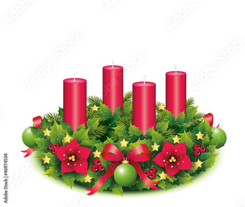 Adventskranz mit 4 Kerzen freigestellt