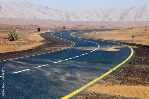 Wüsten-Straße Richtung Oman